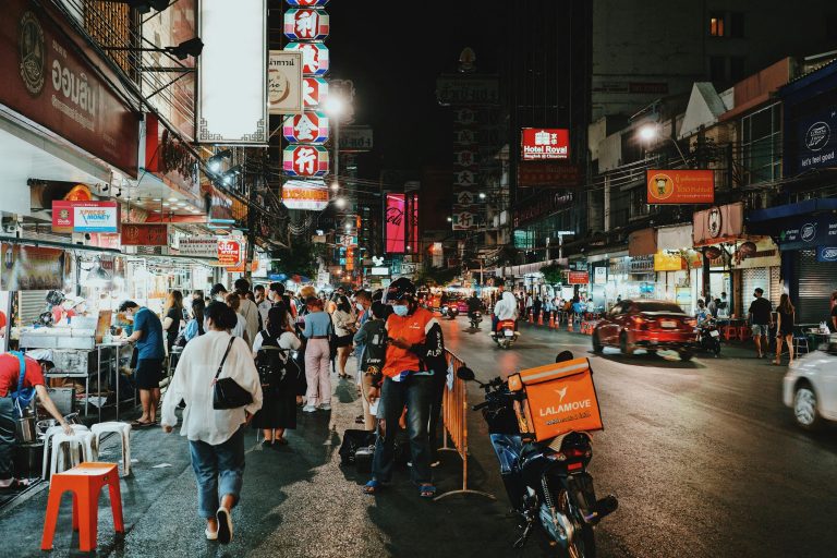 Exploring the Global Popularity of Street Food Dishes