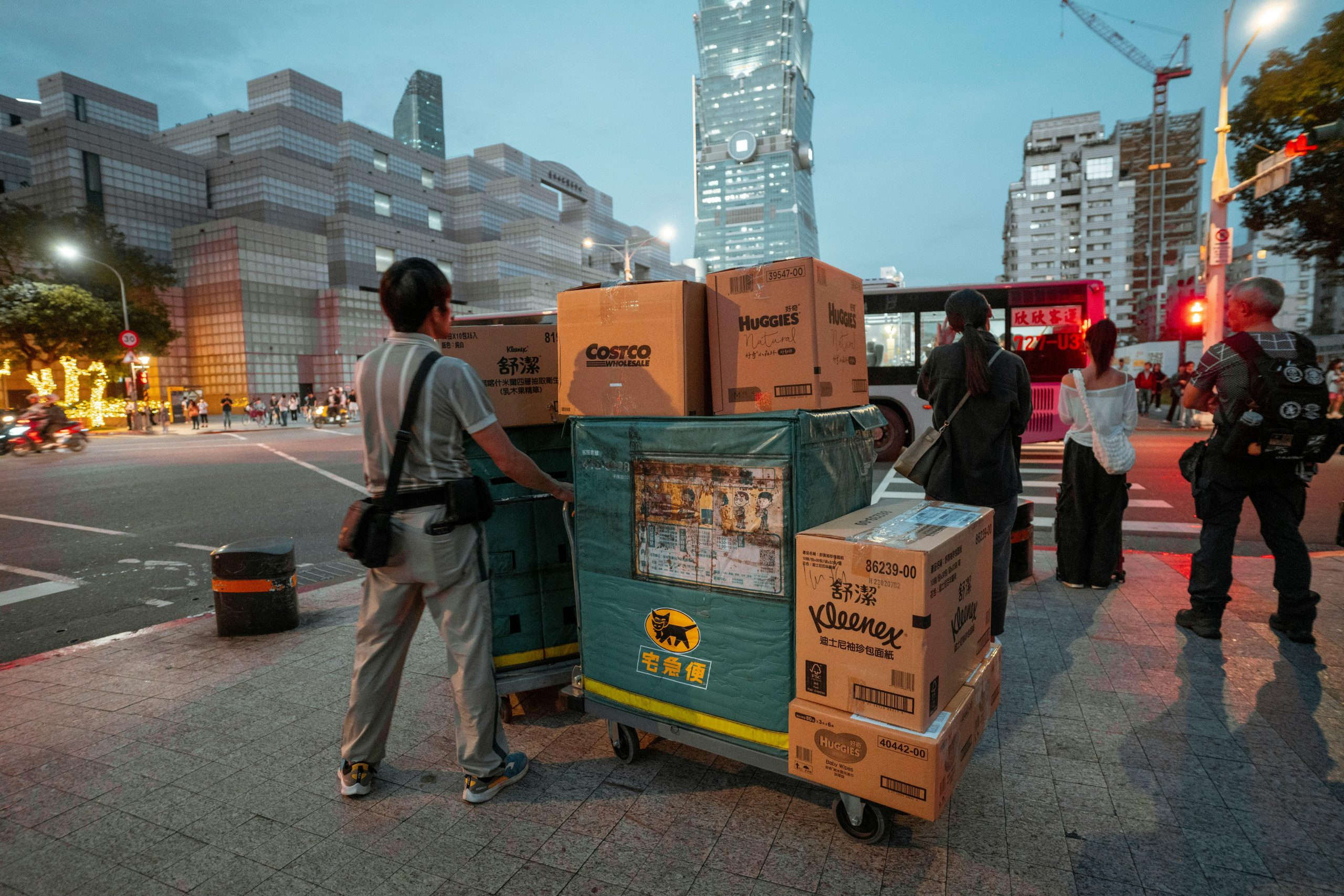 Why Subscription Boxes Are Reshaping Everyday Shopping Habits