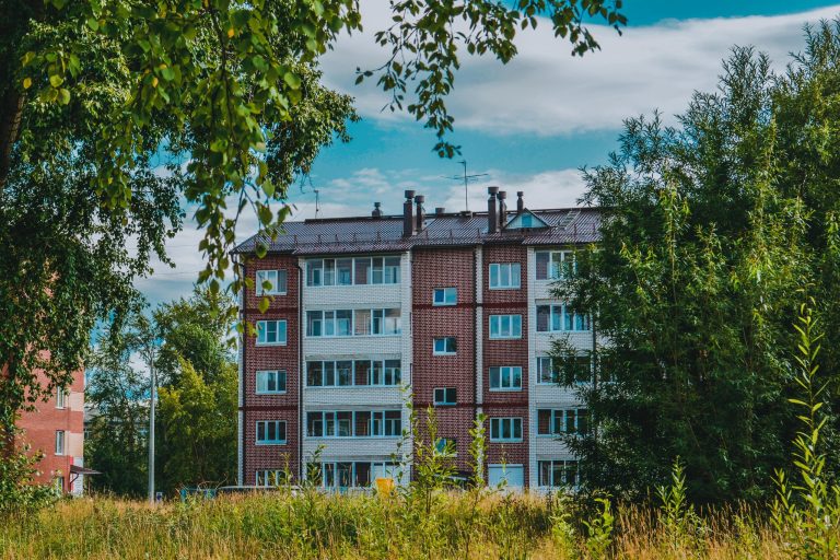 How Urban Density Challenges Affect Housing Market Growth