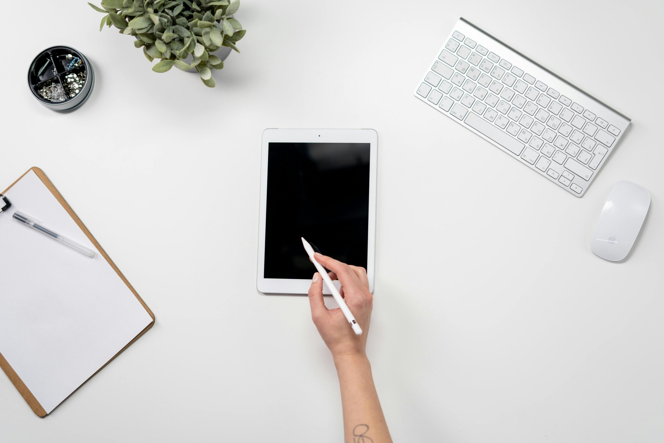 Trackable Smart Pens That Digitize Notes Instantly