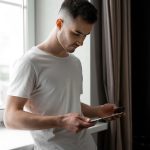 Shopping during off-hours for relaxed browsing