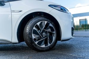 Lightweight Car Materials Enhancing Vehicle Efficiency and Speed